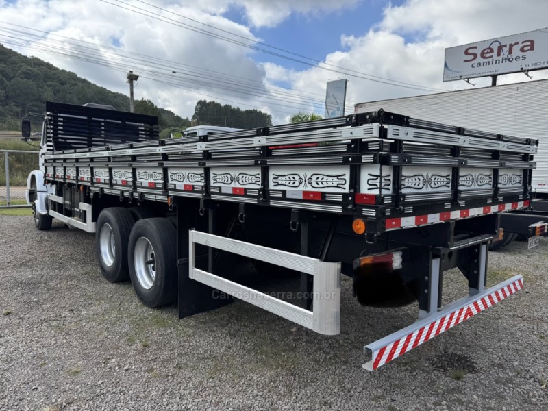 L-1620 3 EIXOS - 1999 - GARIBALDI