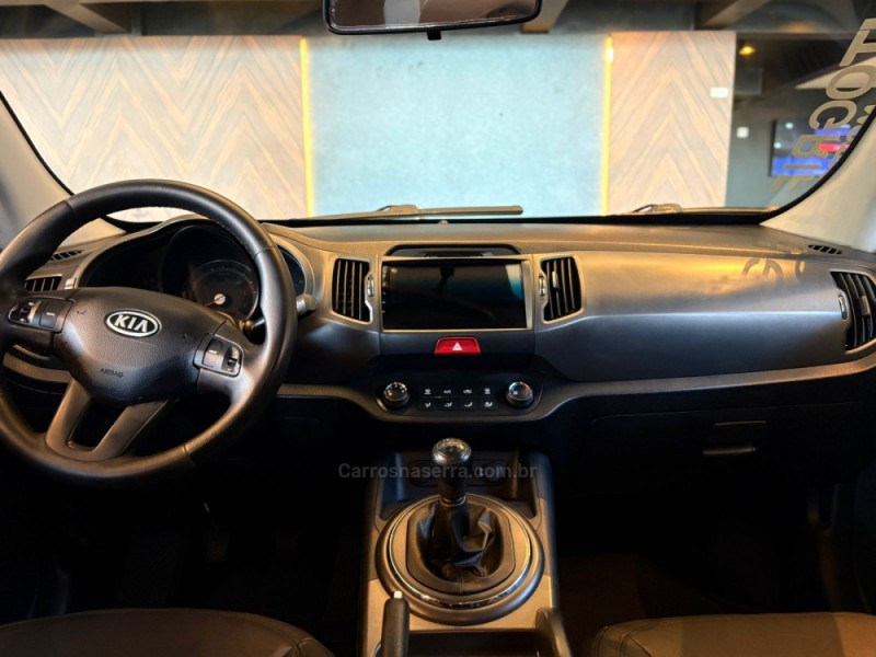 SPORTAGE 2.0 LX 4X2 16V FLEX 4P MANUAL - 2011 - CAMPO BOM