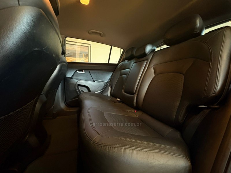 SPORTAGE 2.0 LX 4X2 16V FLEX 4P MANUAL - 2011 - CAMPO BOM