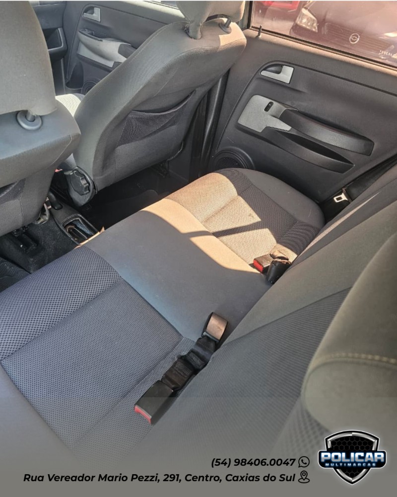 FOX 1.0 MI 8V FLEX 4P MANUAL - 2010 - CAXIAS DO SUL