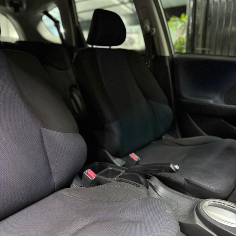 FIT 1.4 LX 8V GASOLINA 4P AUTOMÁTICO - 2010 - ESTâNCIA VELHA