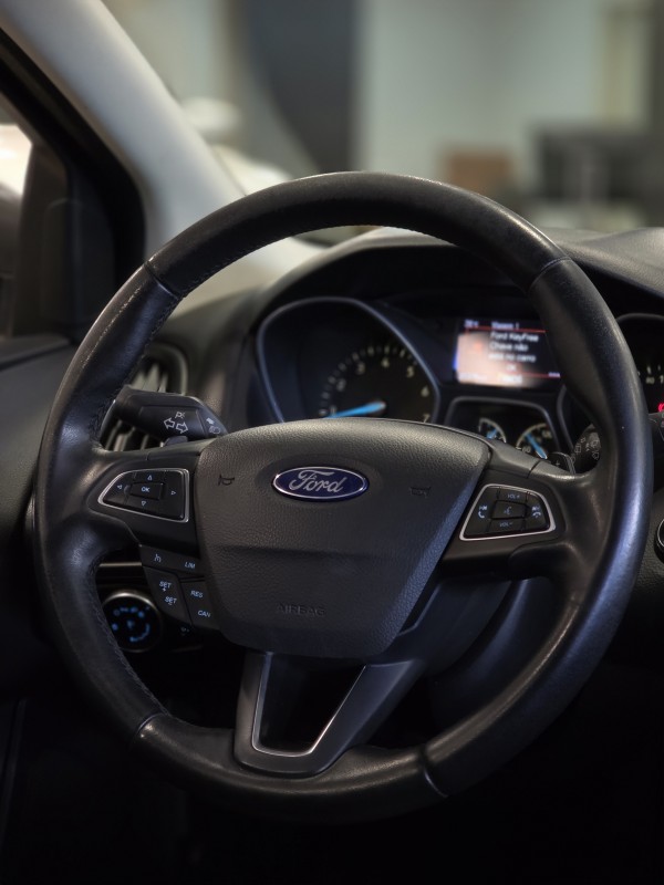 FOCUS 2.0 TITANIUM HATCH 16V FLEX 4P AUTOMÁTICO - 2017 - CAXIAS DO SUL