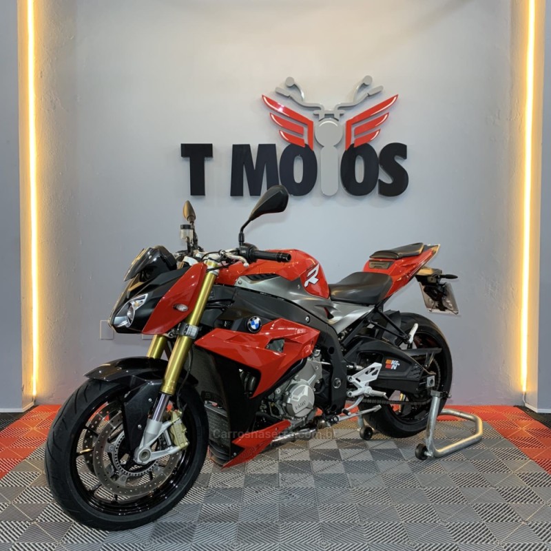 S 1000 R - 2015 - PORTãO