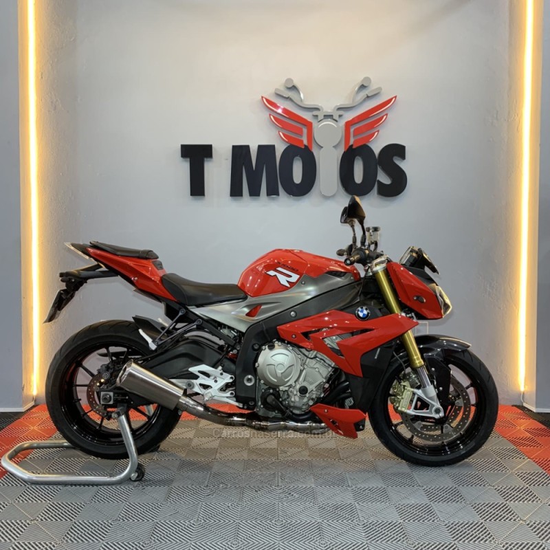 S 1000 R - 2015 - PORTãO