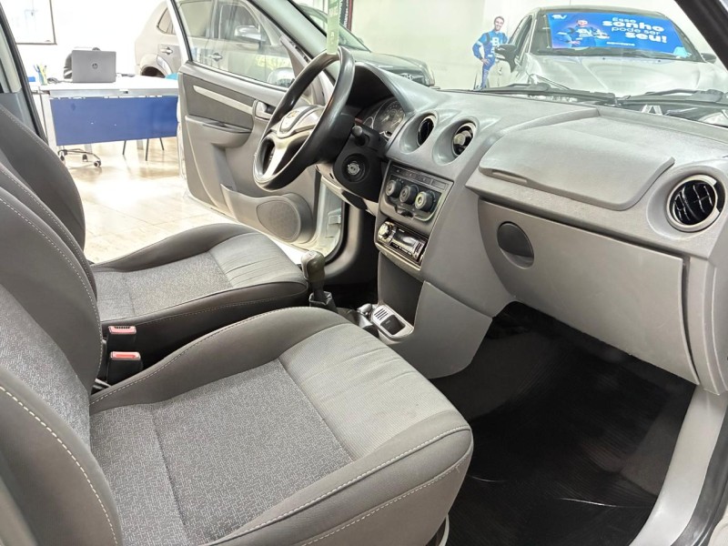 PRISMA 1.4 MPFI MAXX 8V FLEX 4P MANUAL - 2012 - CAXIAS DO SUL