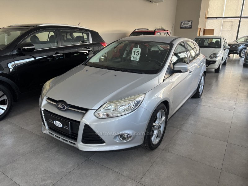 focus 2.0 se plus 16v flex 4p automatico 2015 bento goncalves