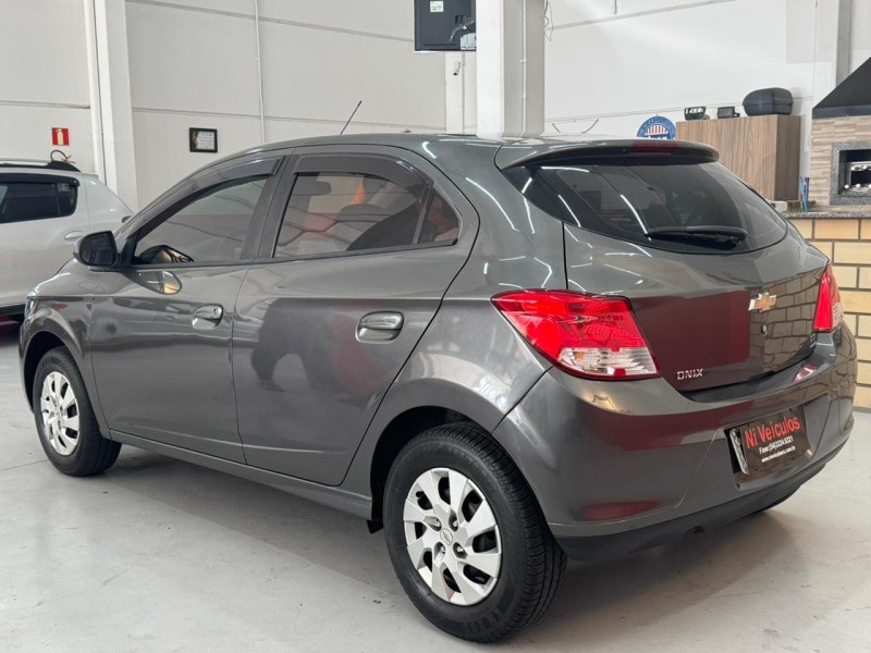 ONIX 1.0 MPFI LT 8V FLEX 4P MANUAL - 2015 - CAXIAS DO SUL