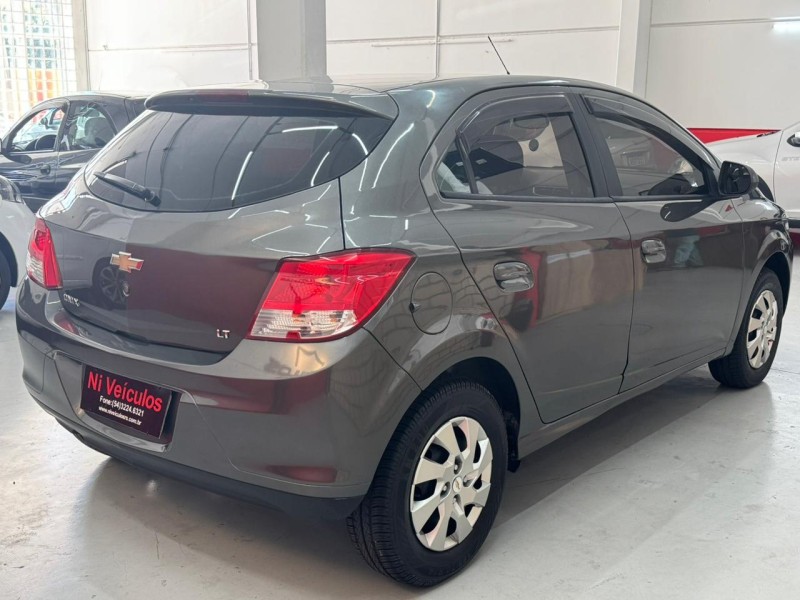 ONIX 1.0 MPFI LT 8V FLEX 4P MANUAL - 2015 - CAXIAS DO SUL