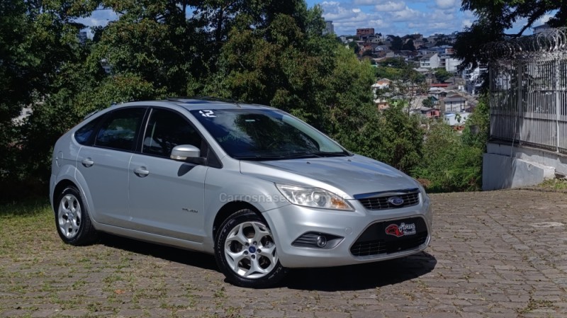 FOCUS 2.0 TITANIUM HATCH 16V FLEX 4P AUTOMÁTICO - 2012 - CAXIAS DO SUL