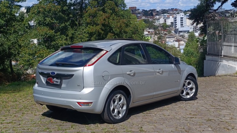 FOCUS 2.0 TITANIUM HATCH 16V FLEX 4P AUTOMÁTICO - 2012 - CAXIAS DO SUL