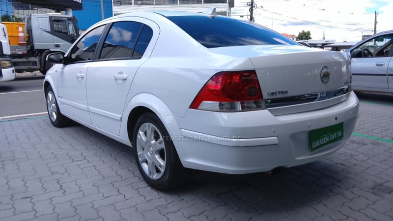 VECTRA 2.0 MPFI ELEGANCE 8V FLEX 4P MANUAL - 2005 - CAXIAS DO SUL