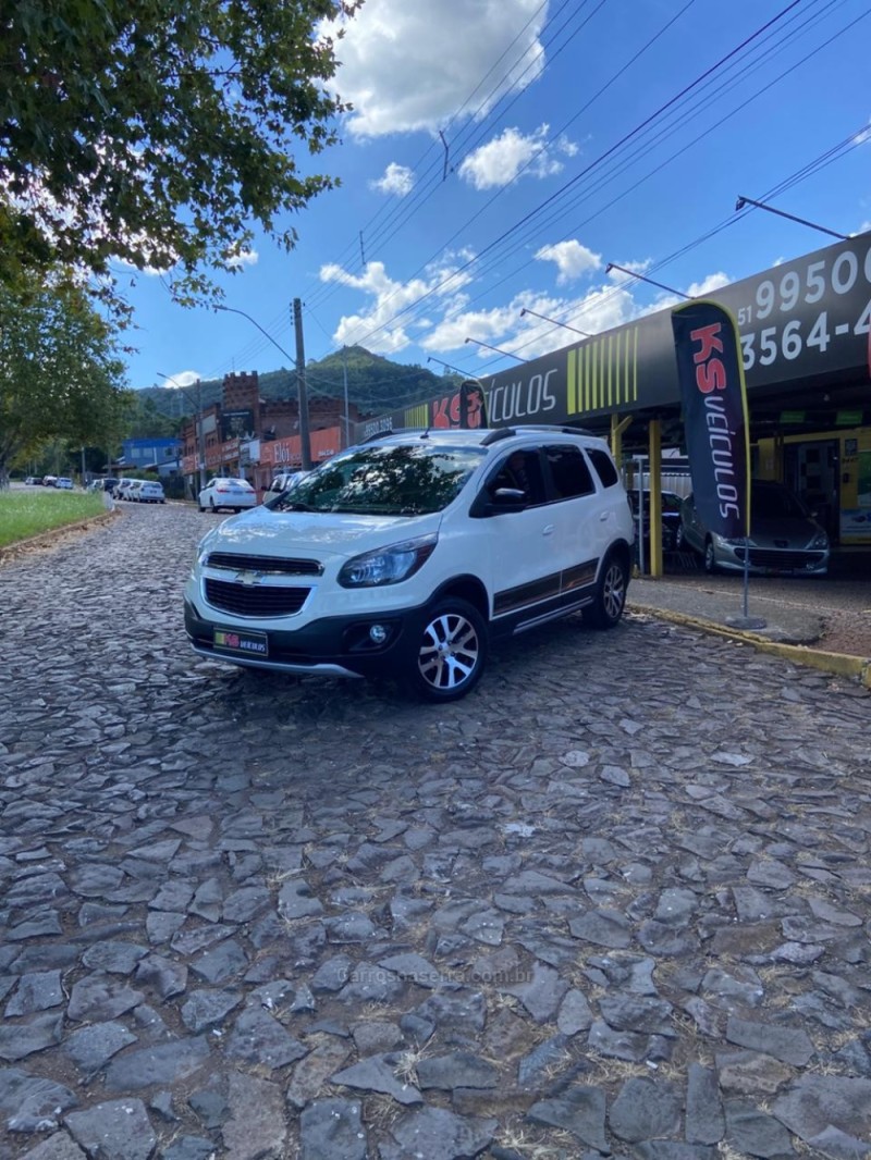 SPIN 1.8 ACTIV 8V FLEX 4P MANUAL - 2016 - DOIS IRMãOS