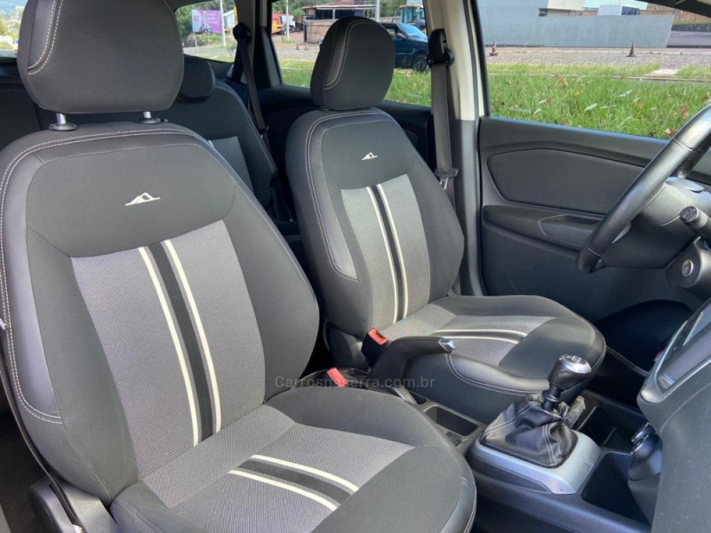 SPIN 1.8 ACTIV 8V FLEX 4P MANUAL - 2016 - DOIS IRMãOS