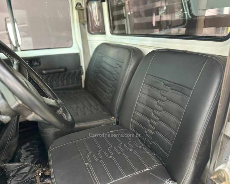 BANDEIRANTE 4.0 OJ55LP-BL 4X4 CS DIESEL 2P MANUAL - 1990 - VACARIA