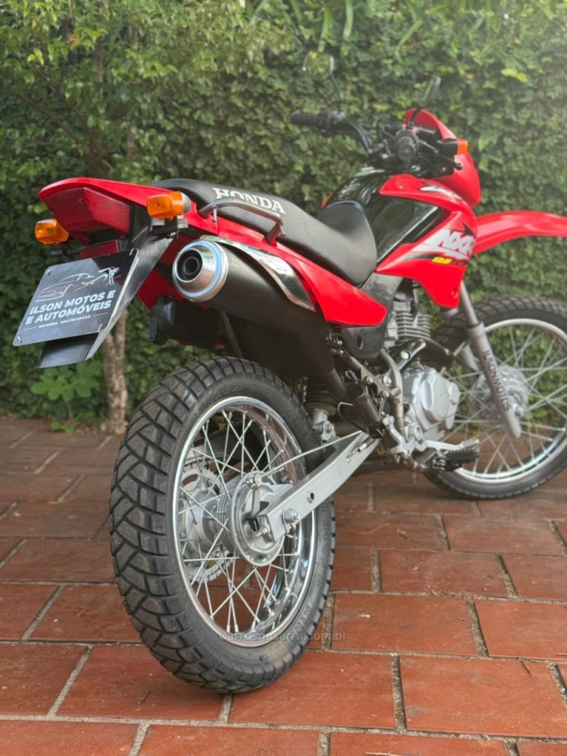 NXR 125 BROS ES - 2005 - LAJEADO