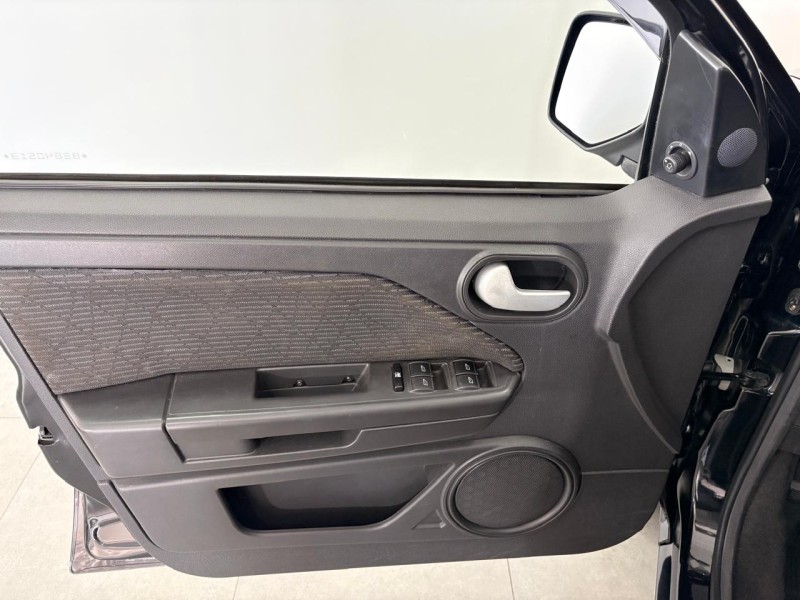 ECOSPORT 1.6 XLT 8V FLEX 4P MANUAL - 2011 - FARROUPILHA