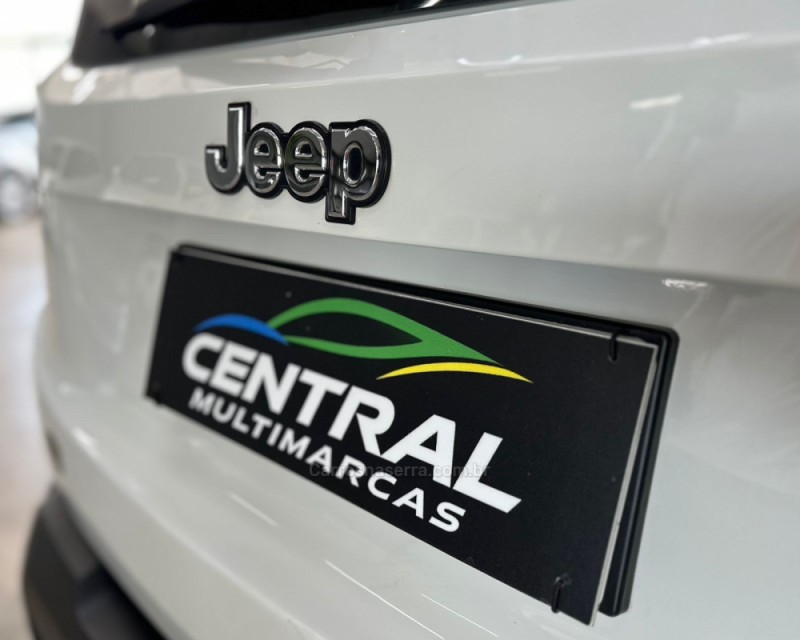 RENEGADE 1.8 16V FLEX 4P MANUAL - 2016 - VACARIA