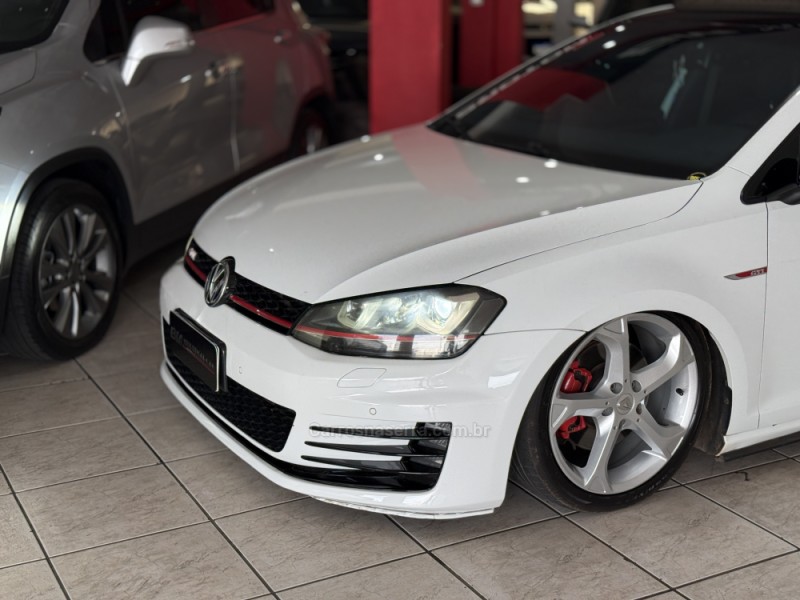 GOLF 2.0 TSI GTI 16V TURBO GASOLINA 4P AUTOMÁTICO - 2014 - GUAPORé