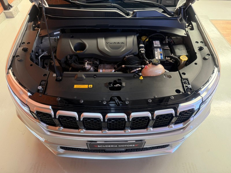 COMMANDER 1.3 OVERLAND T270 16V 4X2 TURBO FLEX 4P AUTOMÁTICO - 2023 - BENTO GONçALVES