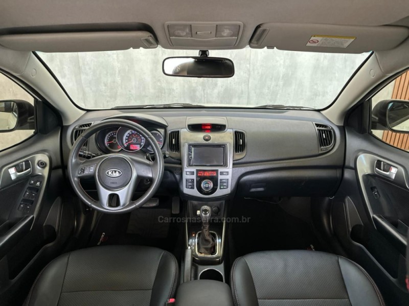 CERATO 1.6 E.221 SEDAN 16V GASOLINA 4P AUTOMÁTICO - 2012 - NOVO HAMBURGO