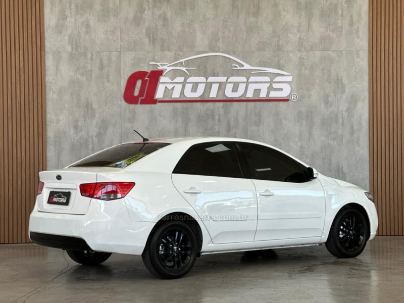CERATO 1.6 E.221 SEDAN 16V GASOLINA 4P AUTOMÁTICO - 2012 - NOVO HAMBURGO