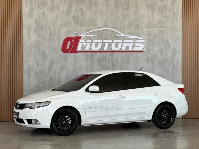 CERATO 1.6 E.221 SEDAN 16V GASOLINA 4P AUTOMÁTICO - 2012 - NOVO HAMBURGO