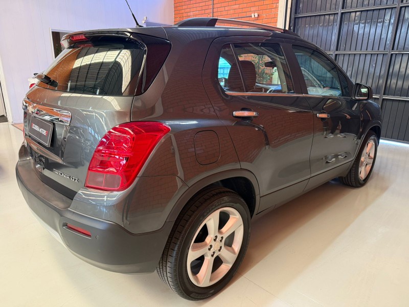 TRACKER 1.8 MPFI LTZ 4X2 16V FLEX 4P AUTOMÁTICO - 2015 - BENTO GONçALVES