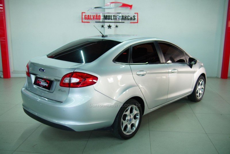 FIESTA 1.6 SE SEDAN 16V FLEX 4P MANUAL - 2012 - CAXIAS DO SUL