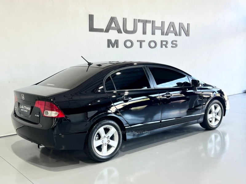 CIVIC 1.8 LXS 16V GASOLINA 4P MANUAL - 2007 - NOVO HAMBURGO