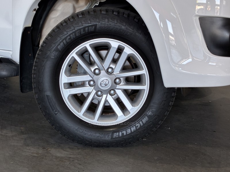 HILUX SW4 2.7 SR 4X2 16V FLEX 4P AUTOMÁTICO - 2015 - VENâNCIO AIRES