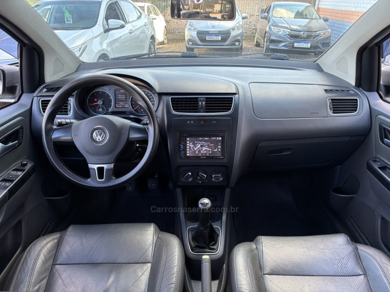 CROSSFOX 1.6 MI FLEX 8V 4P MANUAL - 2012 - VENâNCIO AIRES