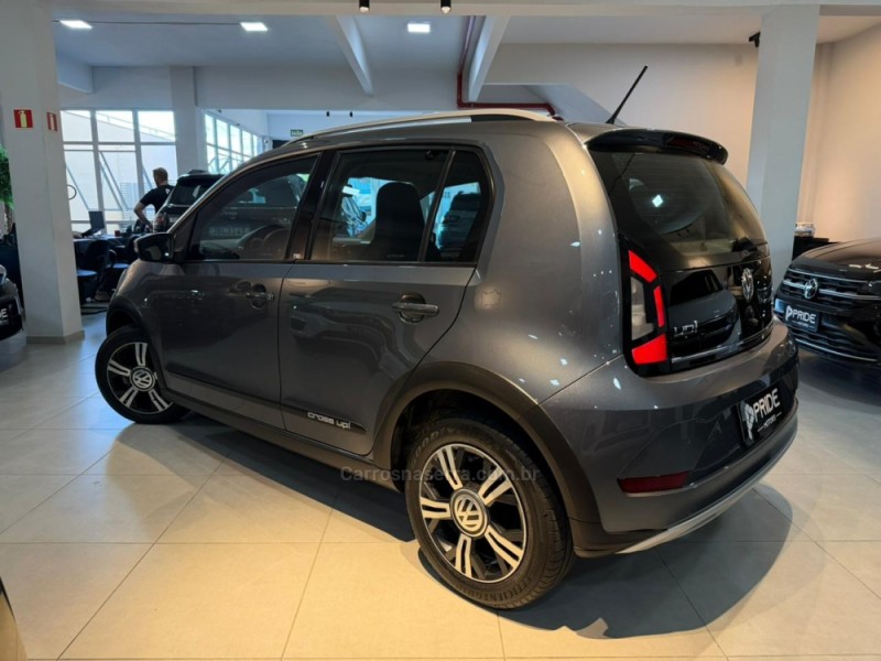 UP 1.0 TSI CROSS 12V FLEX 4P MANUAL - 2018 - CAXIAS DO SUL