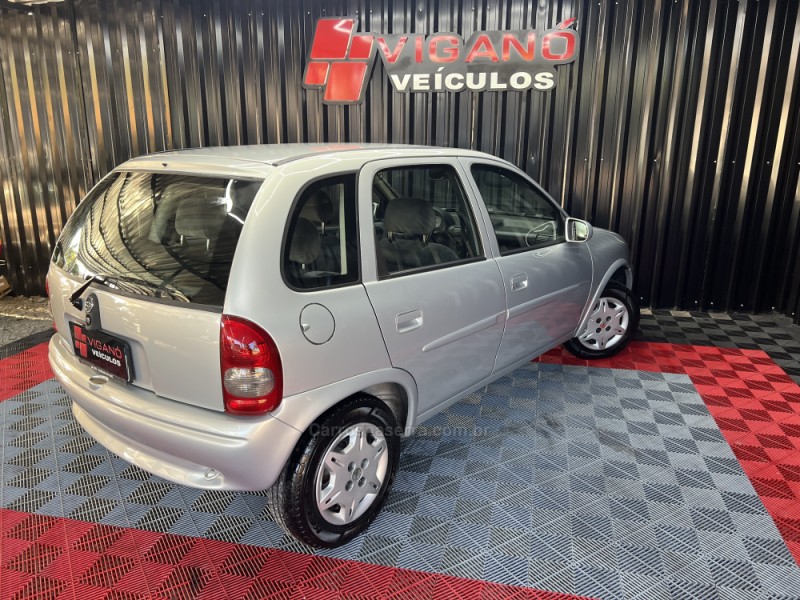 CORSA 1.0 MPFI MILENIUM 8V GASOLINA 4P MANUAL - 2002 - CAXIAS DO SUL