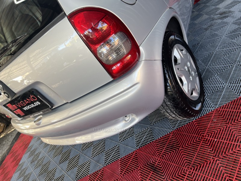 CORSA 1.0 MPFI MILENIUM 8V GASOLINA 4P MANUAL - 2002 - CAXIAS DO SUL