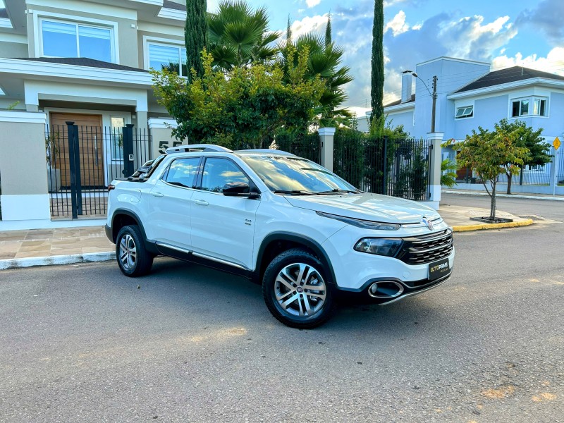 TORO 2.0 16V TURBO DIESEL VOLCANO AT9 4X4 AUTOMÁTICO - 2017 - BENTO GONçALVES