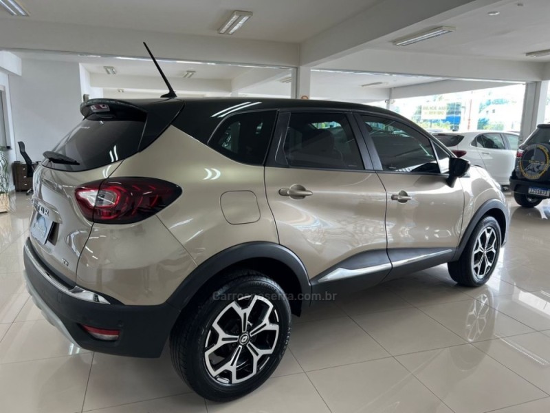 CAPTUR 1.3 ICONIC 16V TURBO FLEX 4P AUTOMÁTICO - 2022 - TAQUARA