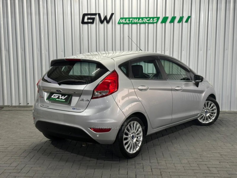 FIESTA 1.6 TITANIUM HATCH 16V FLEX 4P AUTOMÁTICO - 2015 - CAXIAS DO SUL