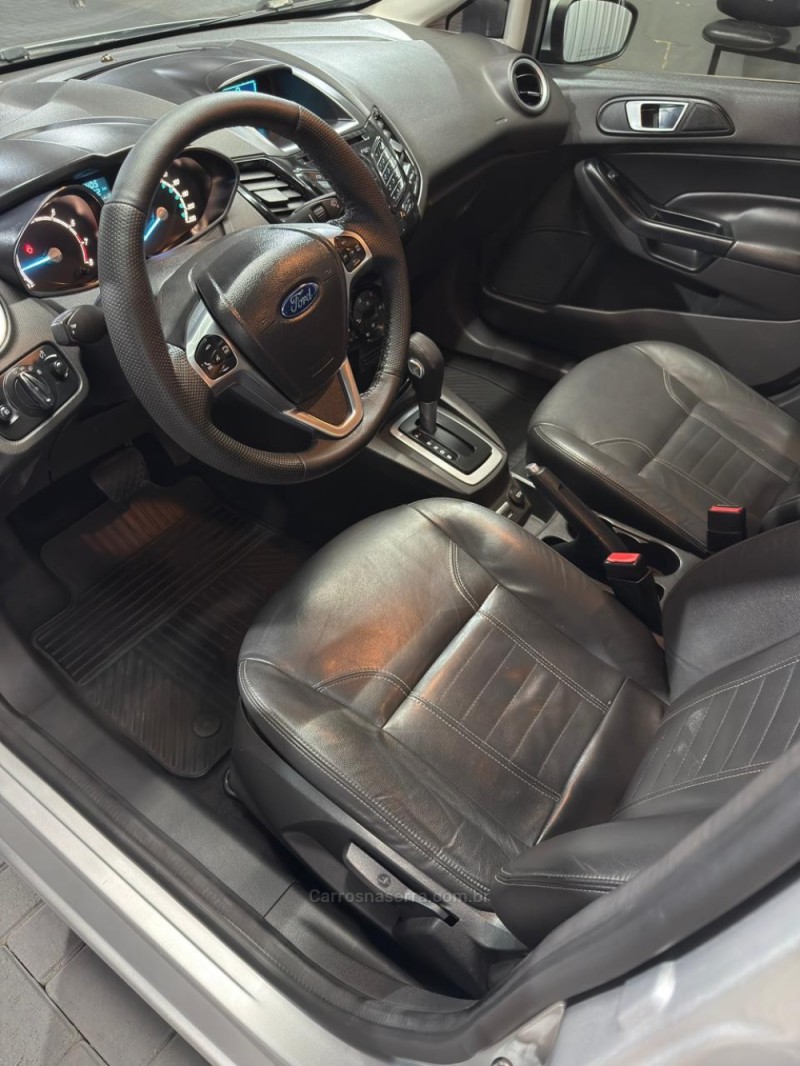 FIESTA 1.6 TITANIUM HATCH 16V FLEX 4P AUTOMÁTICO - 2015 - CAXIAS DO SUL