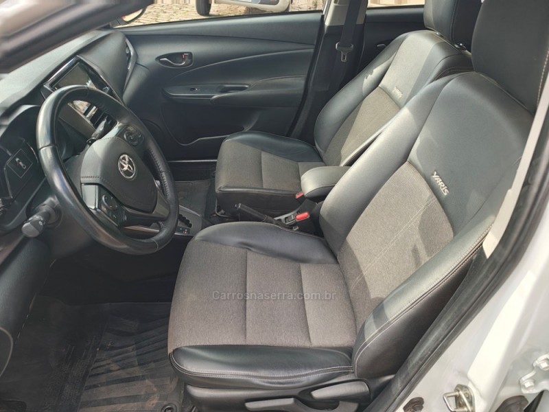 YARIS 1.5 XS CONNECT SEDAN 16V FLEX 4P AUTOMÁTICO - 2025 - GUAPORé
