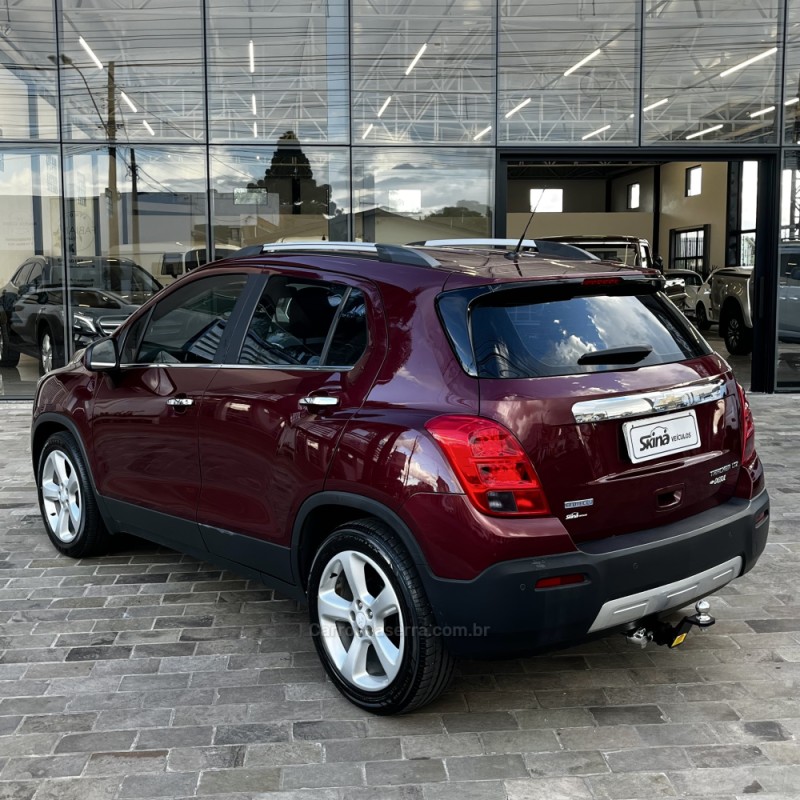 TRACKER 1.8 MPFI LTZ 4X2 16V FLEX 4P AUTOMÁTICO - 2015 - VACARIA