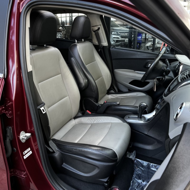 TRACKER 1.8 MPFI LTZ 4X2 16V FLEX 4P AUTOMÁTICO - 2015 - VACARIA