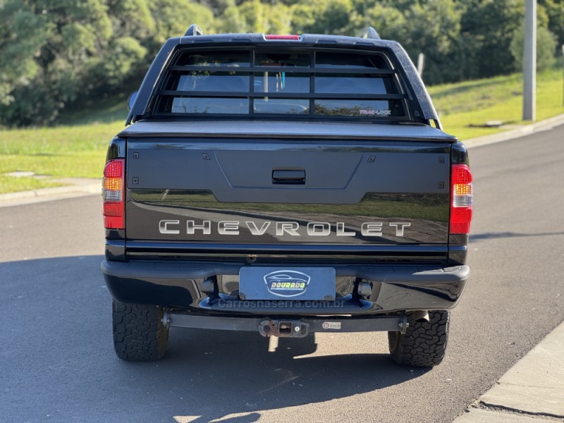 S10 2.8 EXECUTIVE 4X4 CD 12V TURBO ELECTRONIC INTERCOOLER DIESEL 4P MANUAL - 2011 - GRAMADO