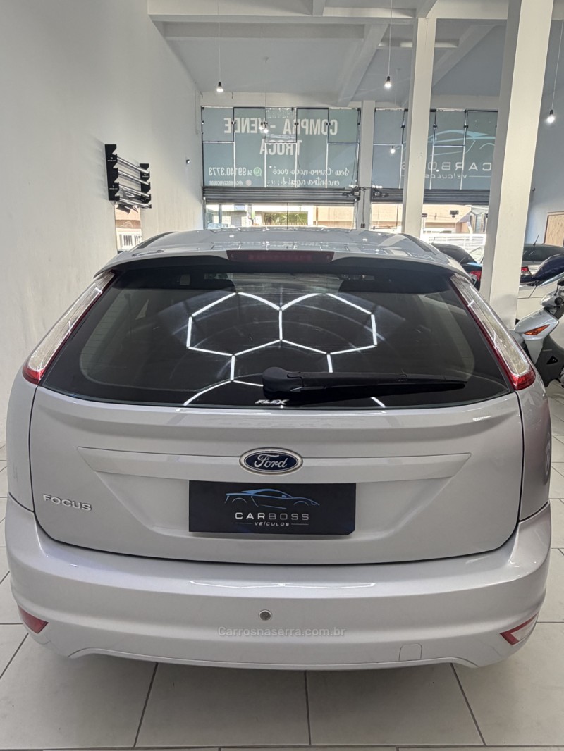 FOCUS 1.6 8V FLEX 4P MANUAL - 2011 - CAXIAS DO SUL