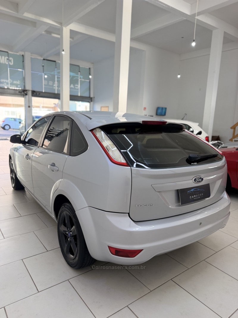 FOCUS 1.6 8V FLEX 4P MANUAL - 2011 - CAXIAS DO SUL