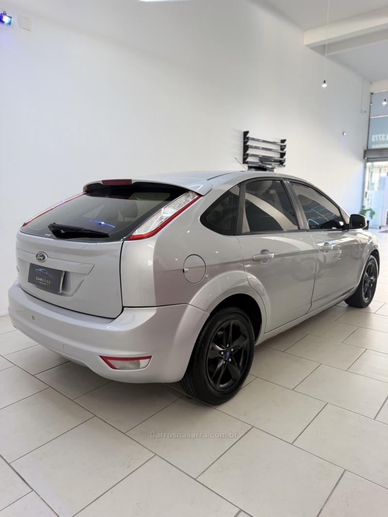 FOCUS 1.6 8V FLEX 4P MANUAL - 2011 - CAXIAS DO SUL