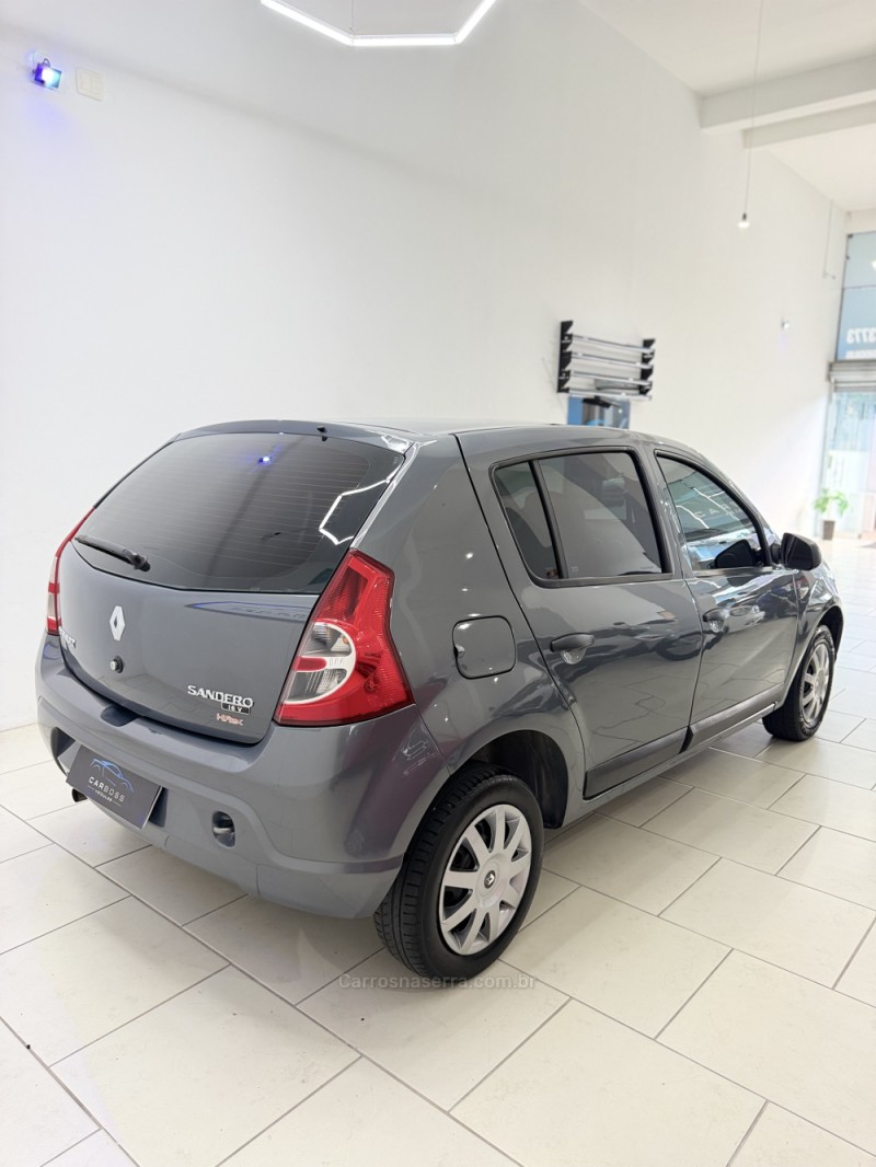 SANDERO 1.0 EXPRESSION 16V FLEX 4P MANUAL - 2011 - CAXIAS DO SUL