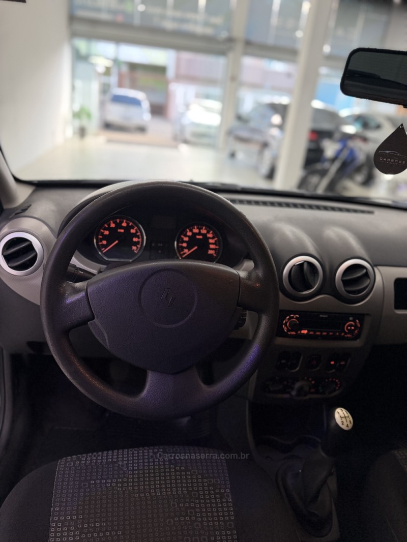 SANDERO 1.0 EXPRESSION 16V FLEX 4P MANUAL - 2011 - CAXIAS DO SUL