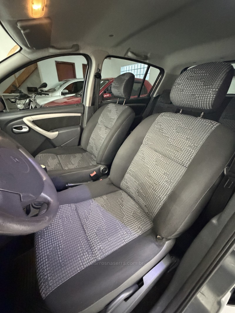 SANDERO 1.0 EXPRESSION 16V FLEX 4P MANUAL - 2011 - CAXIAS DO SUL