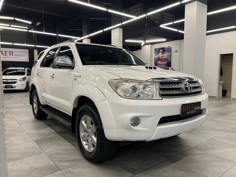 hilux sw4 3.0 srv 4x4 7 lugares 16v turbo intercooler diesel 4p automatico 2011 novo hamburgo