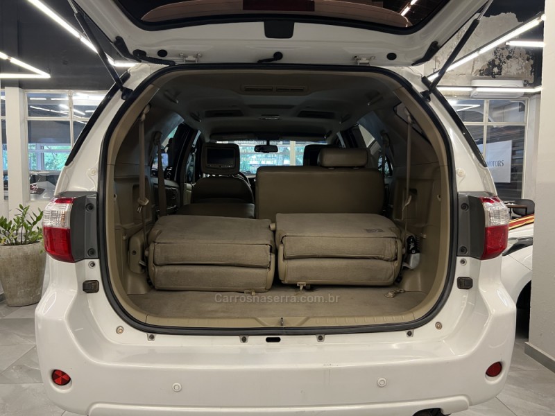 HILUX SW4 3.0 SRV 4X4 7 LUGARES 16V TURBO INTERCOOLER DIESEL 4P AUTOMÁTICO - 2011 - NOVO HAMBURGO